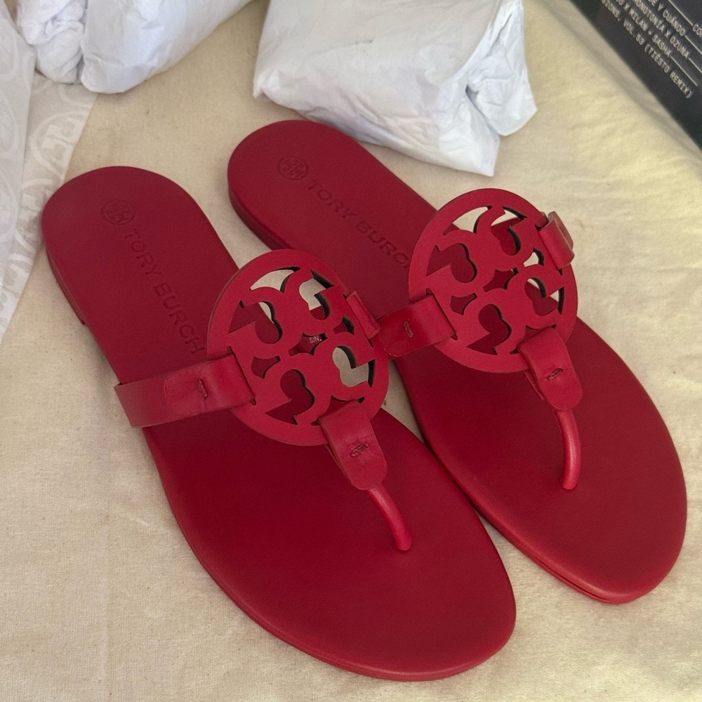 New tory burch miller sandals in red - Picture 3 of 7